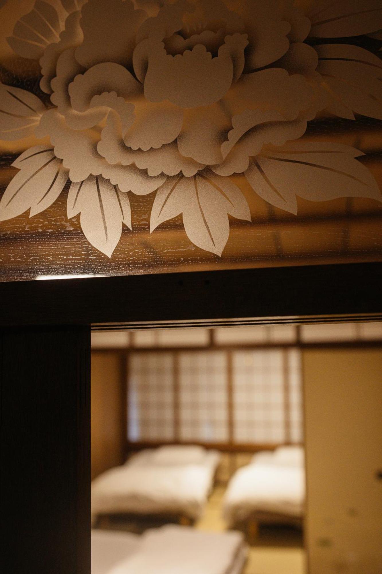 Namba Central Traditional Japanese House Осака Екстериор снимка