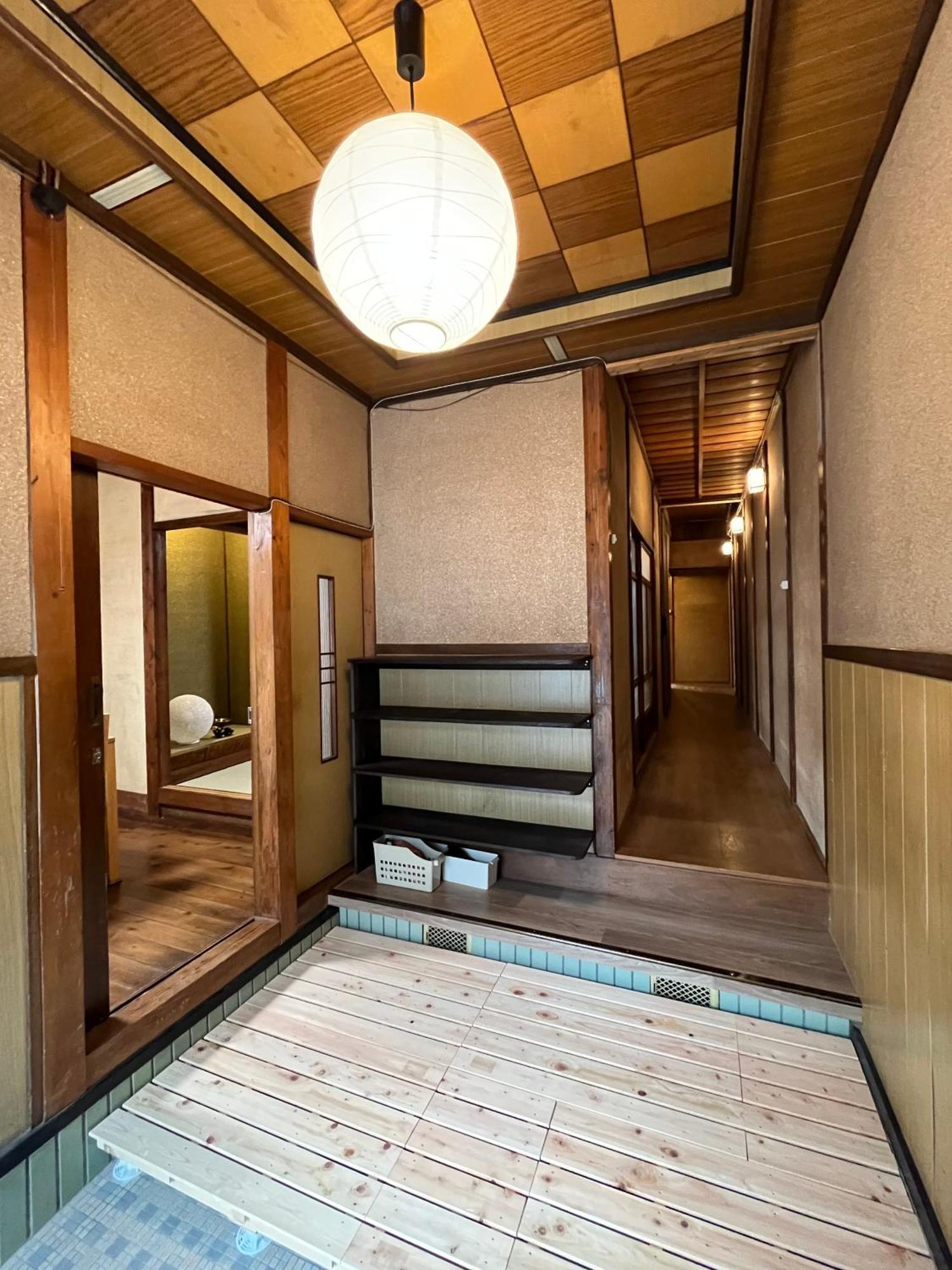 Namba Central Traditional Japanese House Осака Екстериор снимка