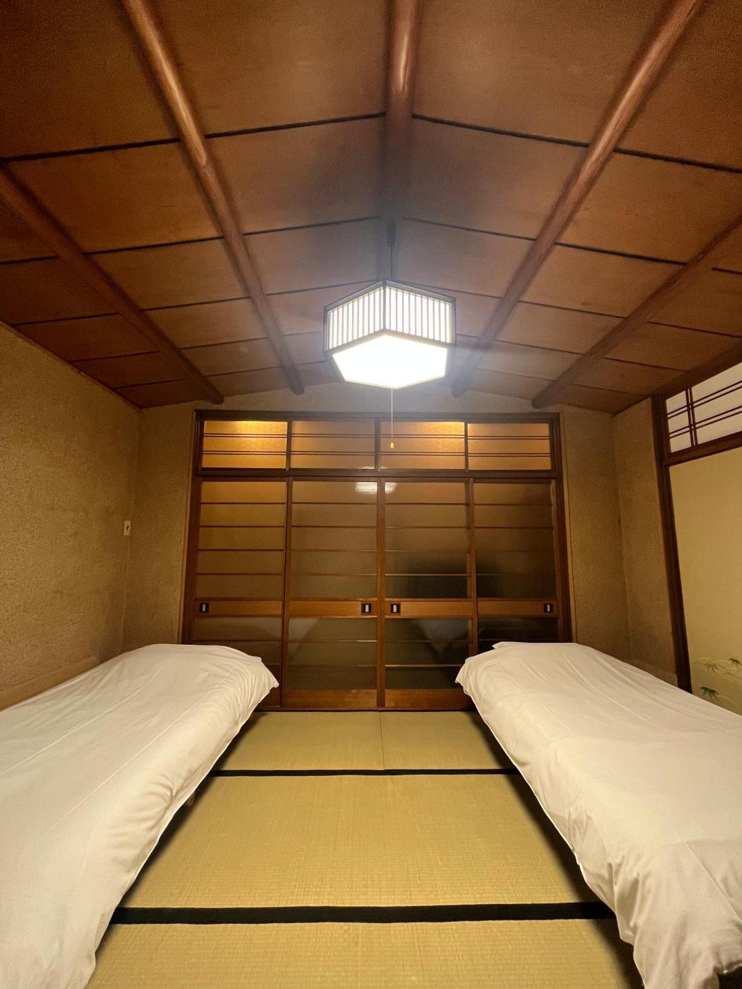 Namba Central Traditional Japanese House Осака Екстериор снимка
